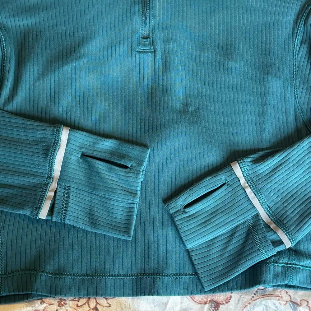 Lululemon Its Rulu Run Ribbed
Cropped Half Zip 🦋 - Picture 12 of 14